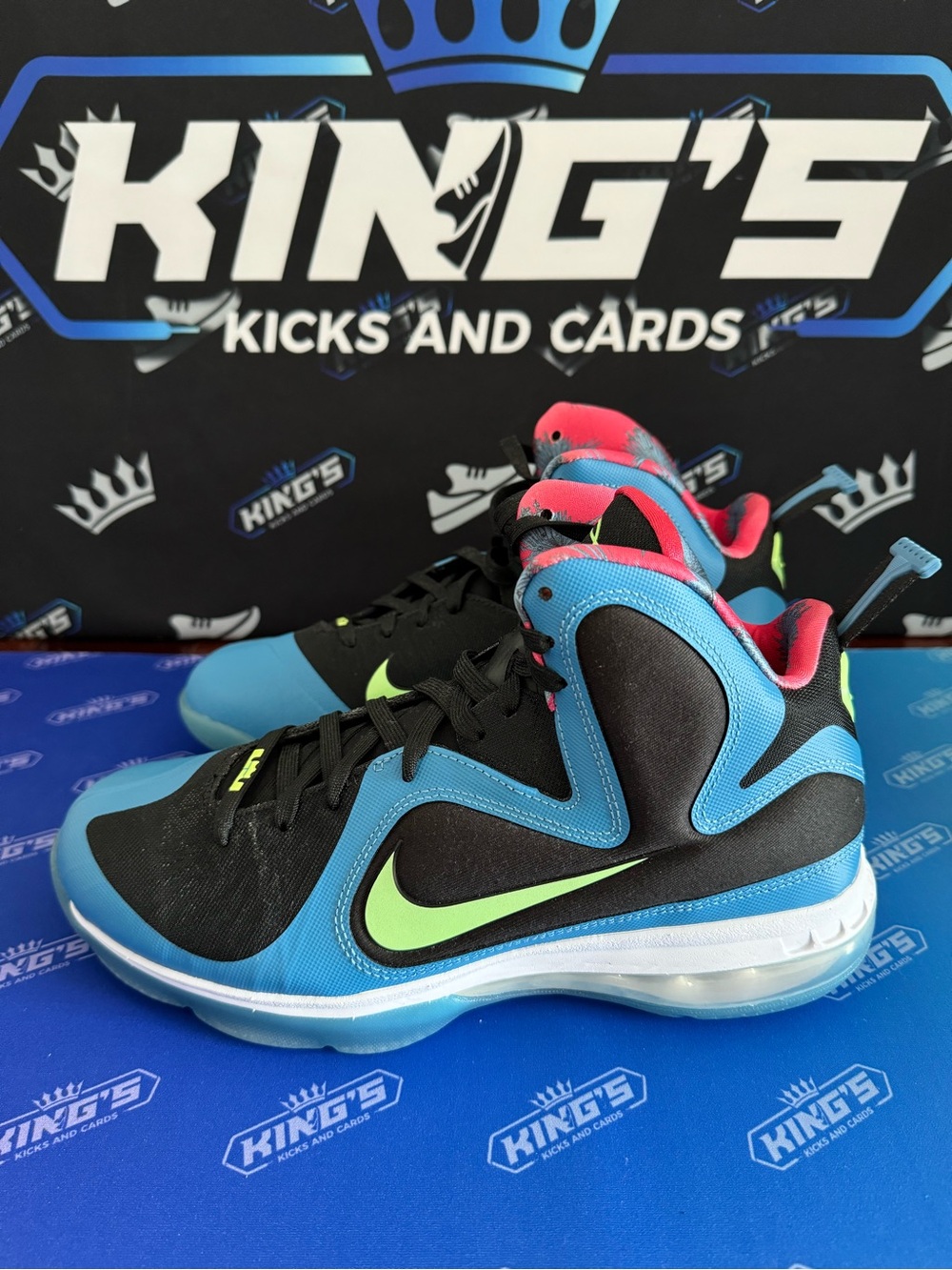 Nike LeBron 9 South Coast Size 8
